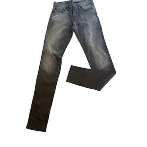 Womens Hollister size 29 x 32 Advanced stretch